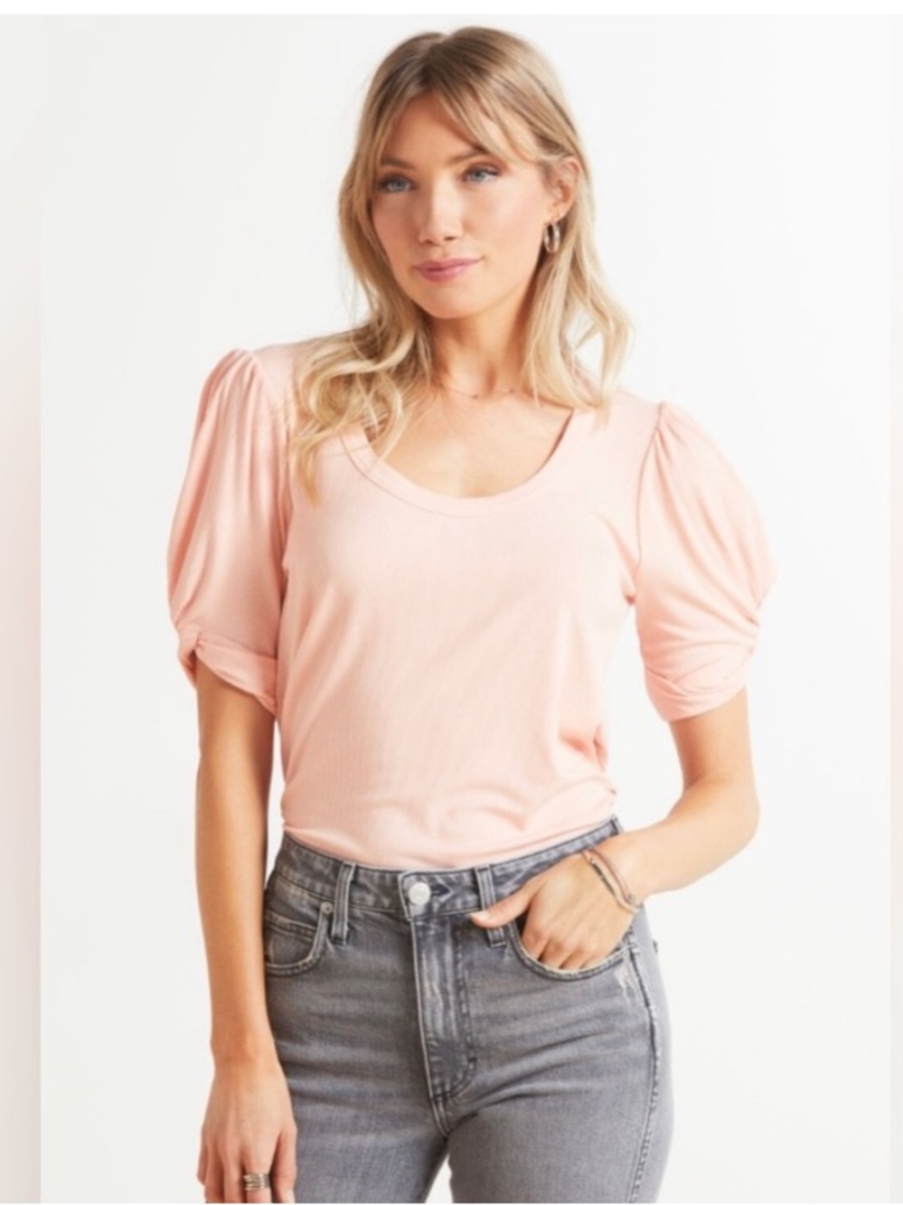 Evereve XS Puff Sleeve Scoop Neck Top in Light Pink Stevie Top